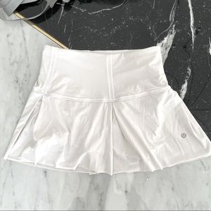 Size 2 Lululemon White Tennis Skirt/Skort With Built In Shorts and Pockets